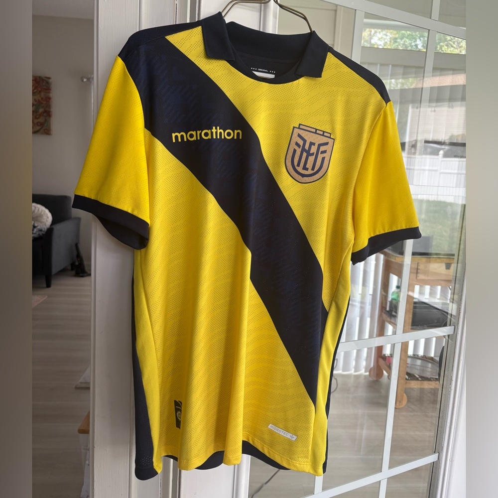 Marathon Yellow and Black Ecuadorian Soccer Jersey